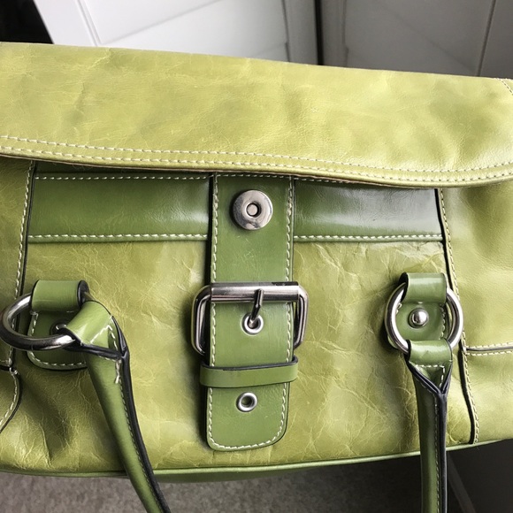 Giani Bernini shoulder bag in pistachio color - Picture 2 of 16